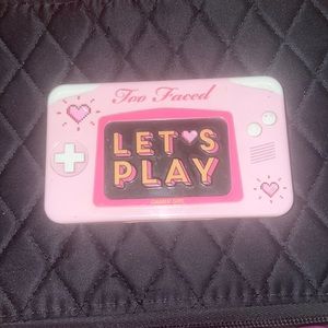 Too faced Let’s Play Shadows